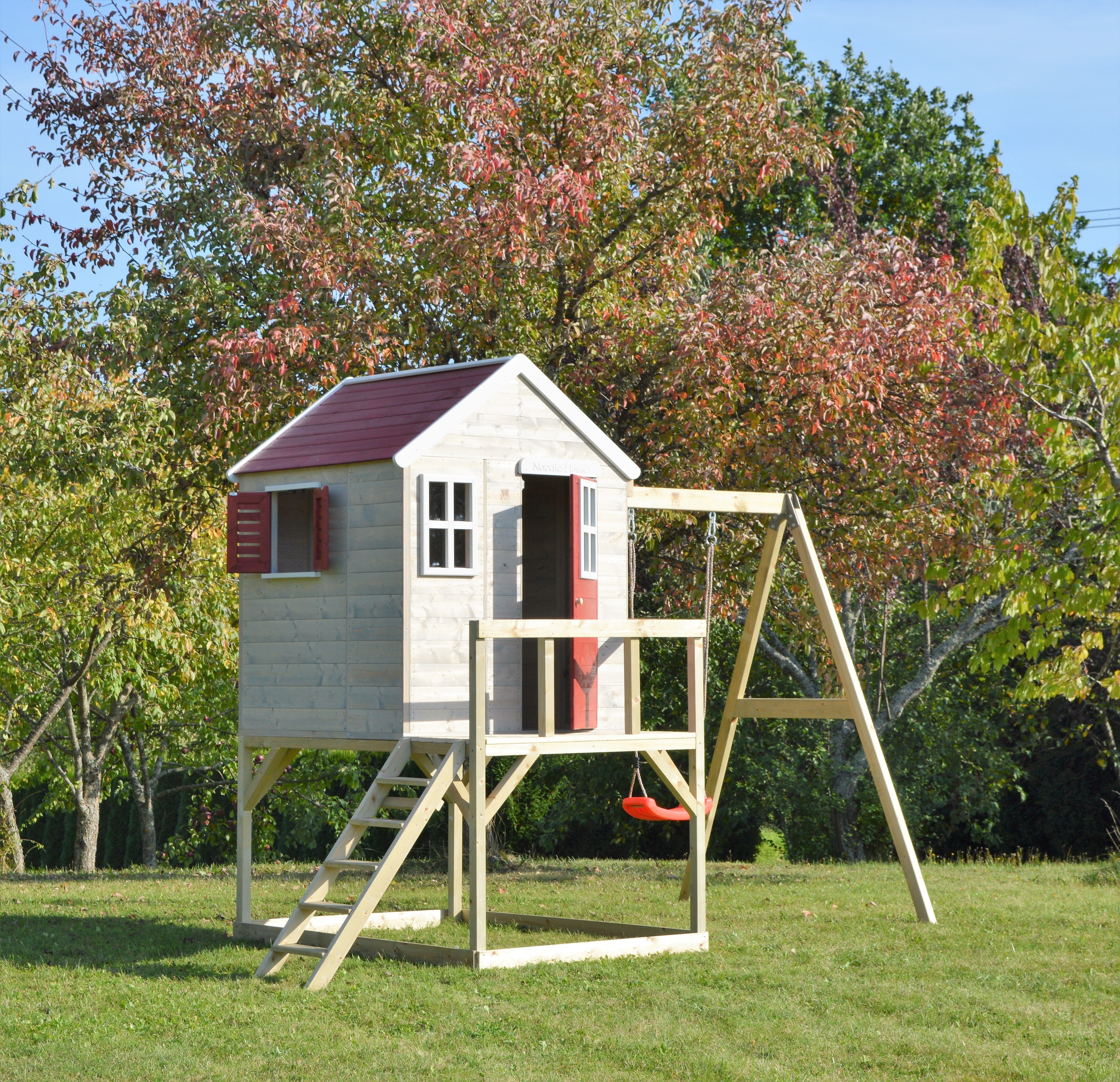 M23-K My Lodge with Platform and Single Swing + Kitchen Attachment