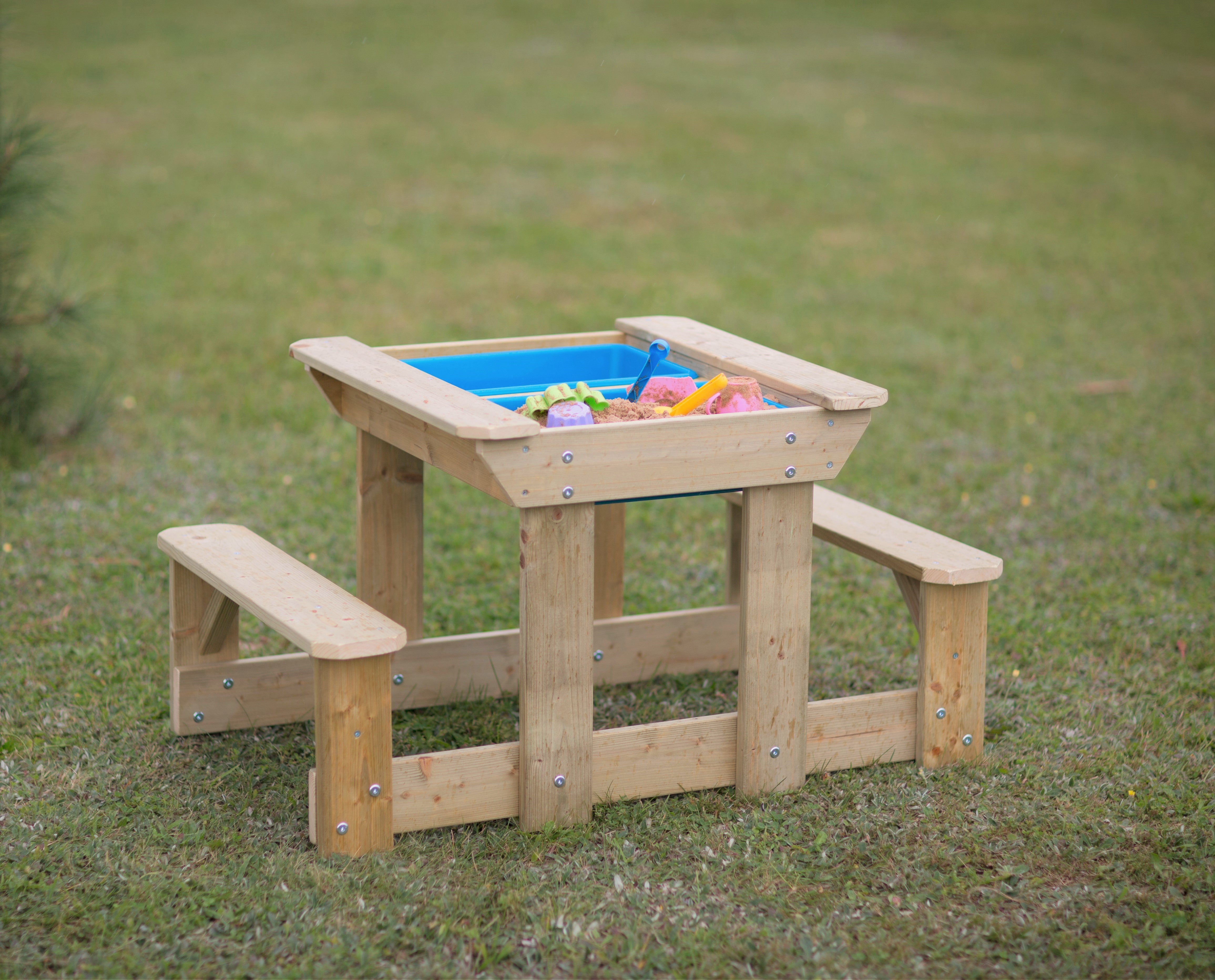 T3 Picnic Table with Benches