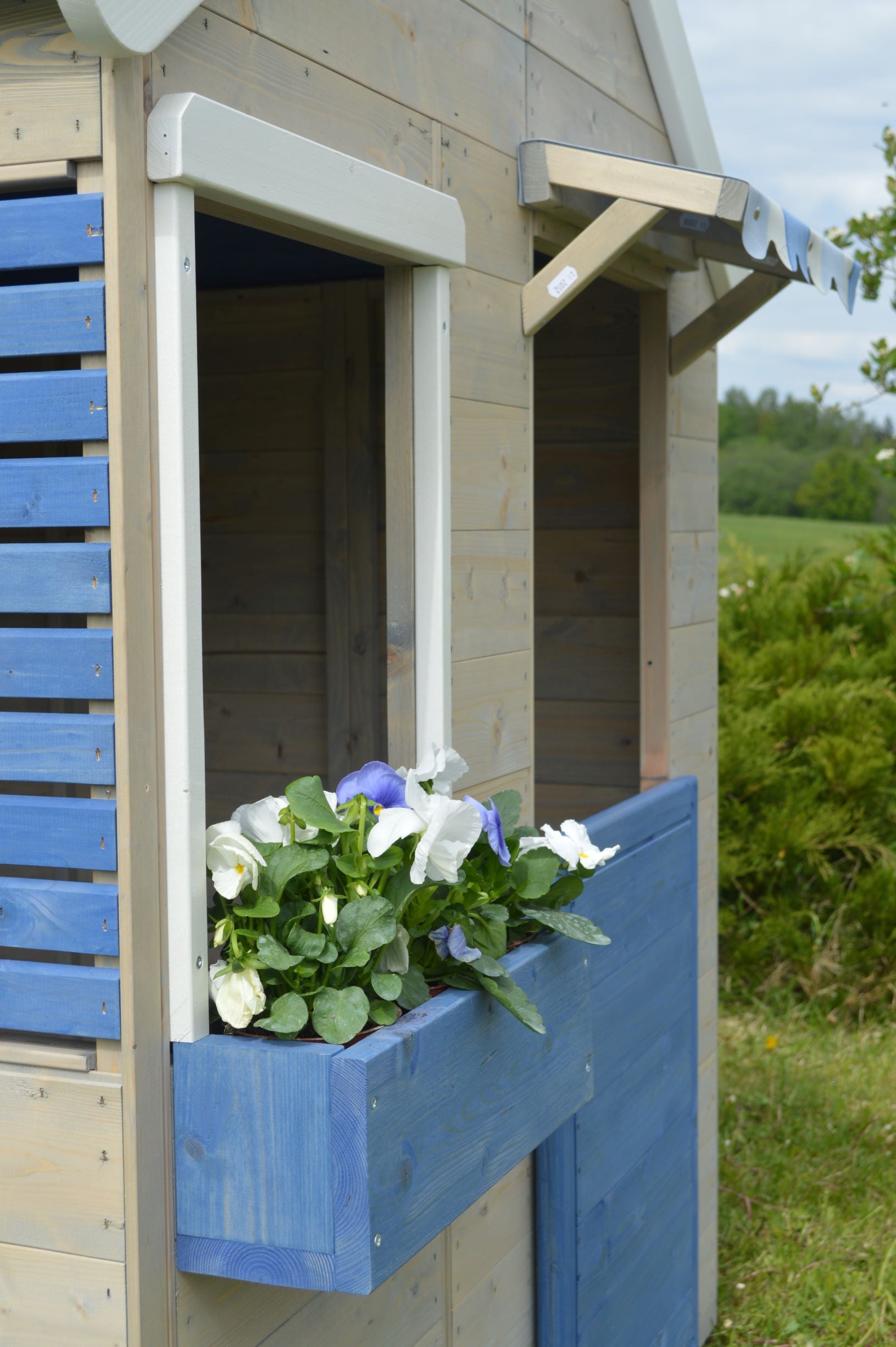 M17B Playhouse Maritime House Blue