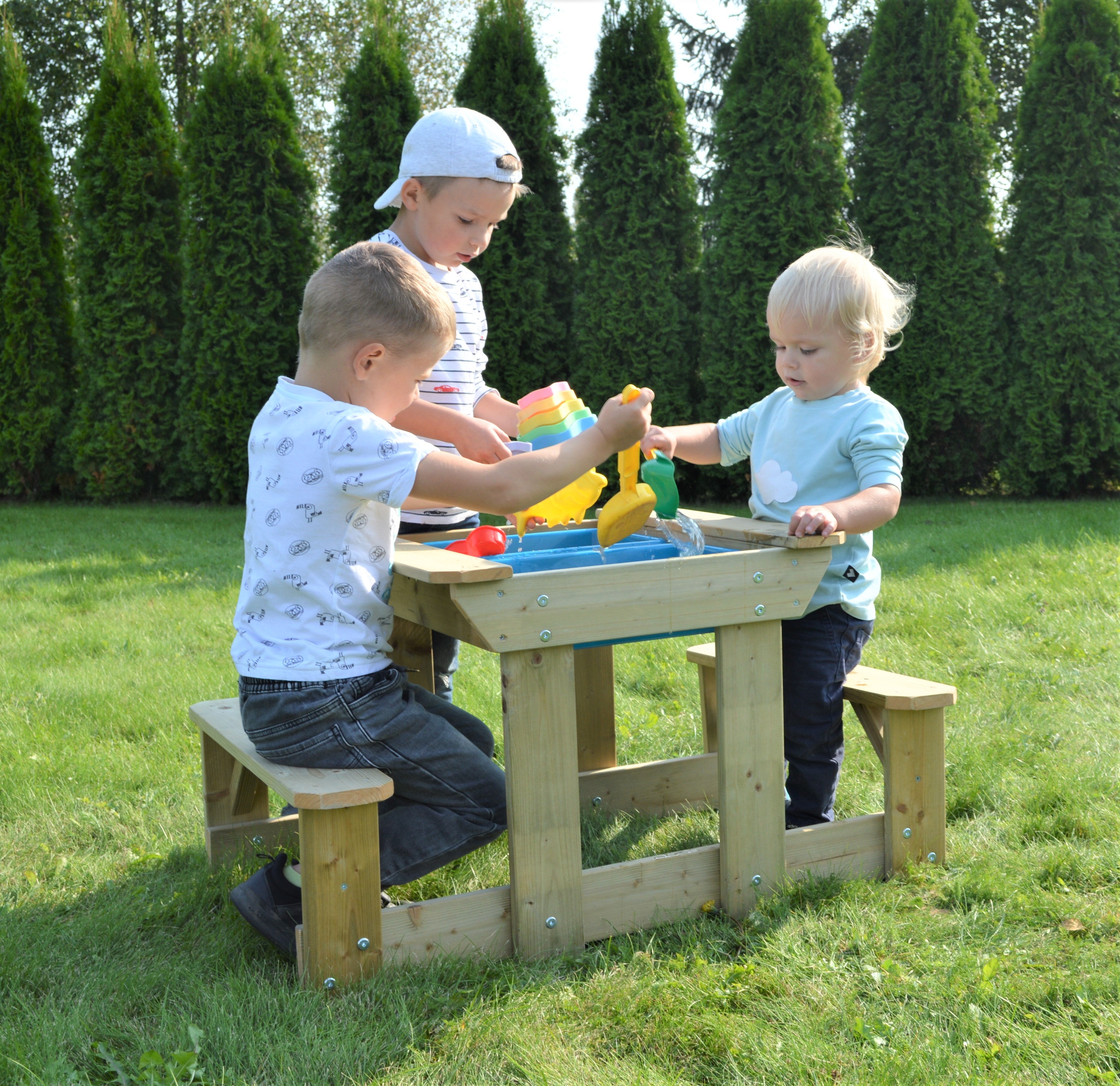 T3 Picnic Table with Benches