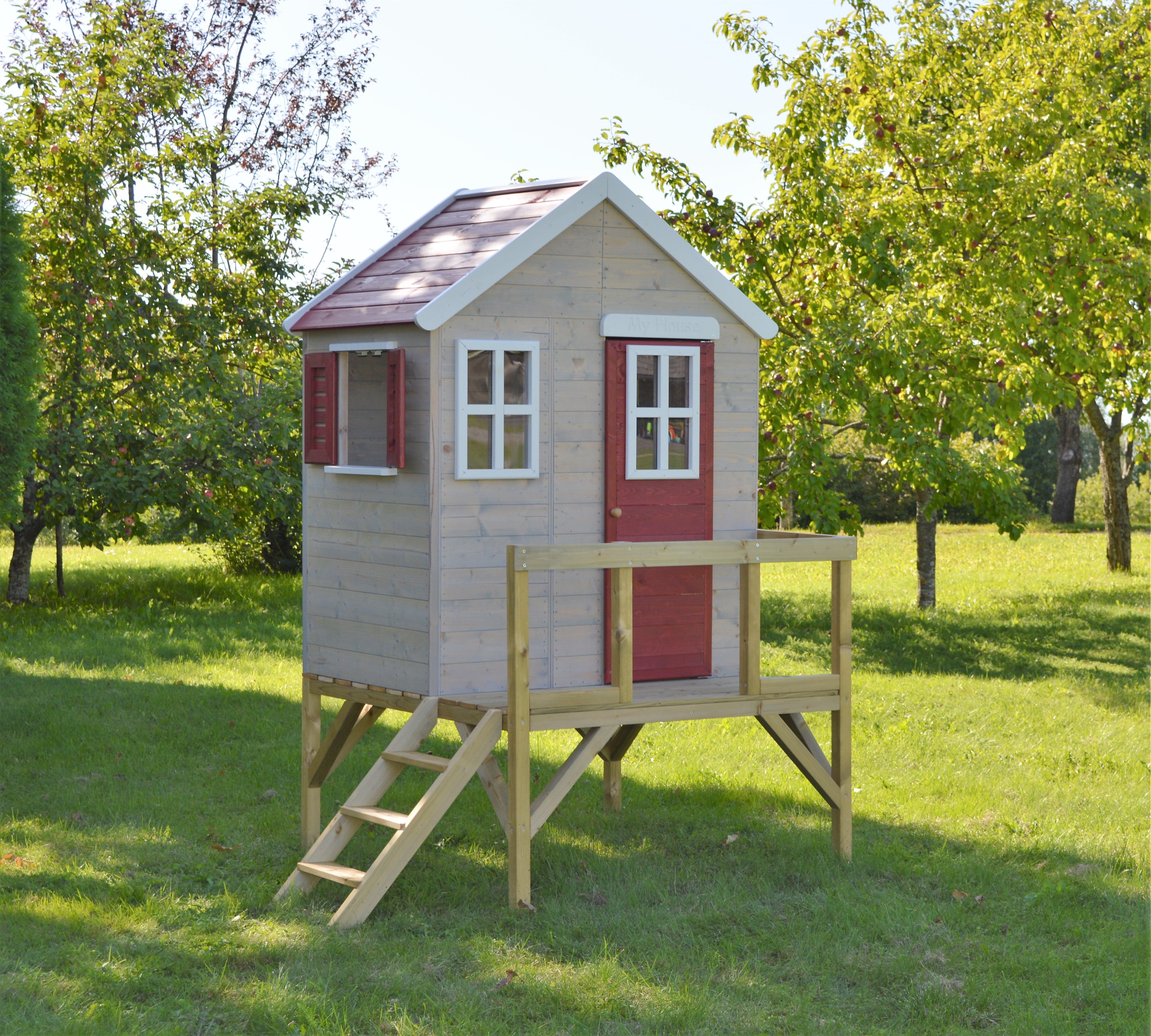 M25R Playhouse with Platform My Cottage Red