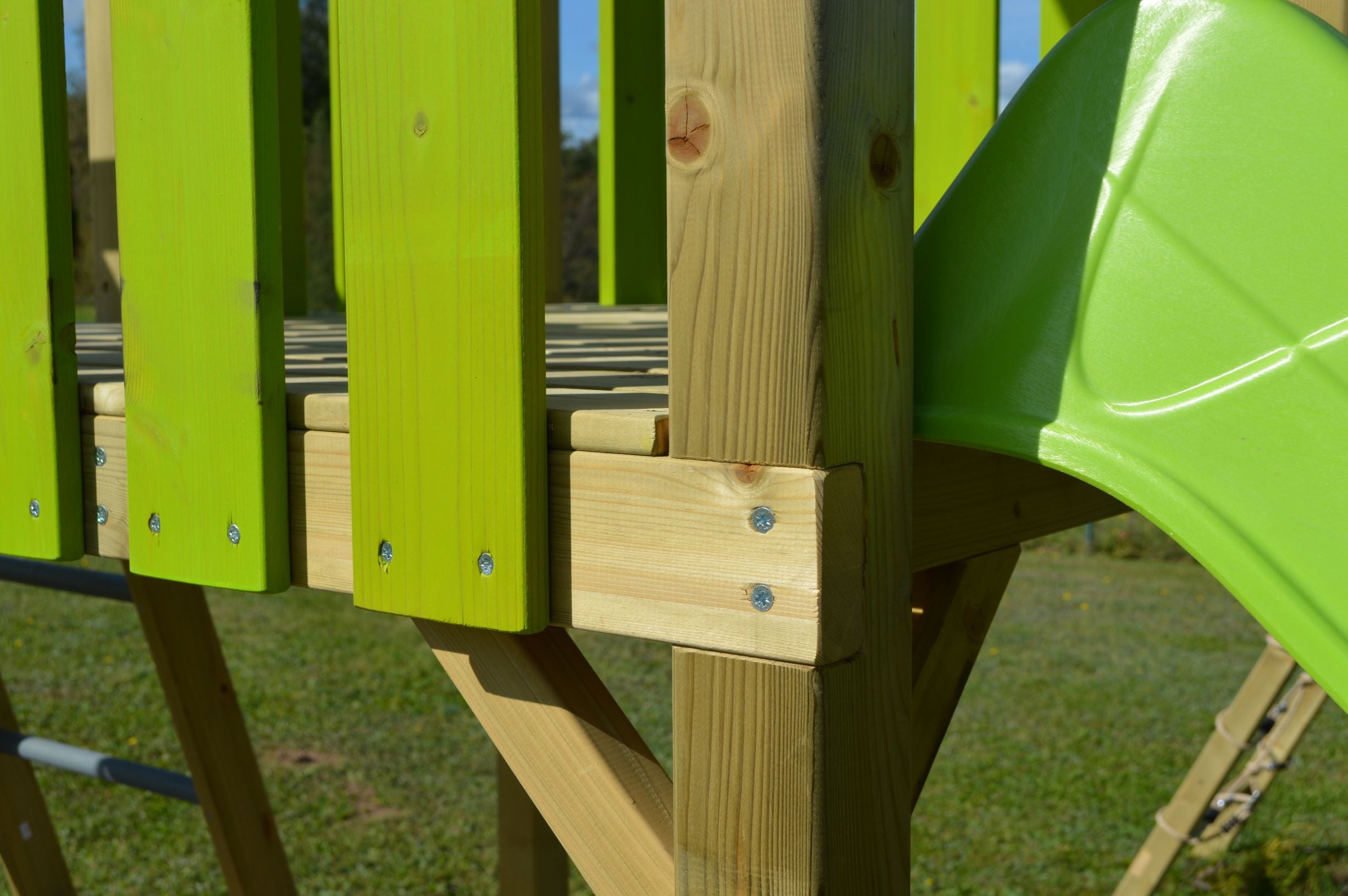 C11 Classic Playground with Slide and Climb Module