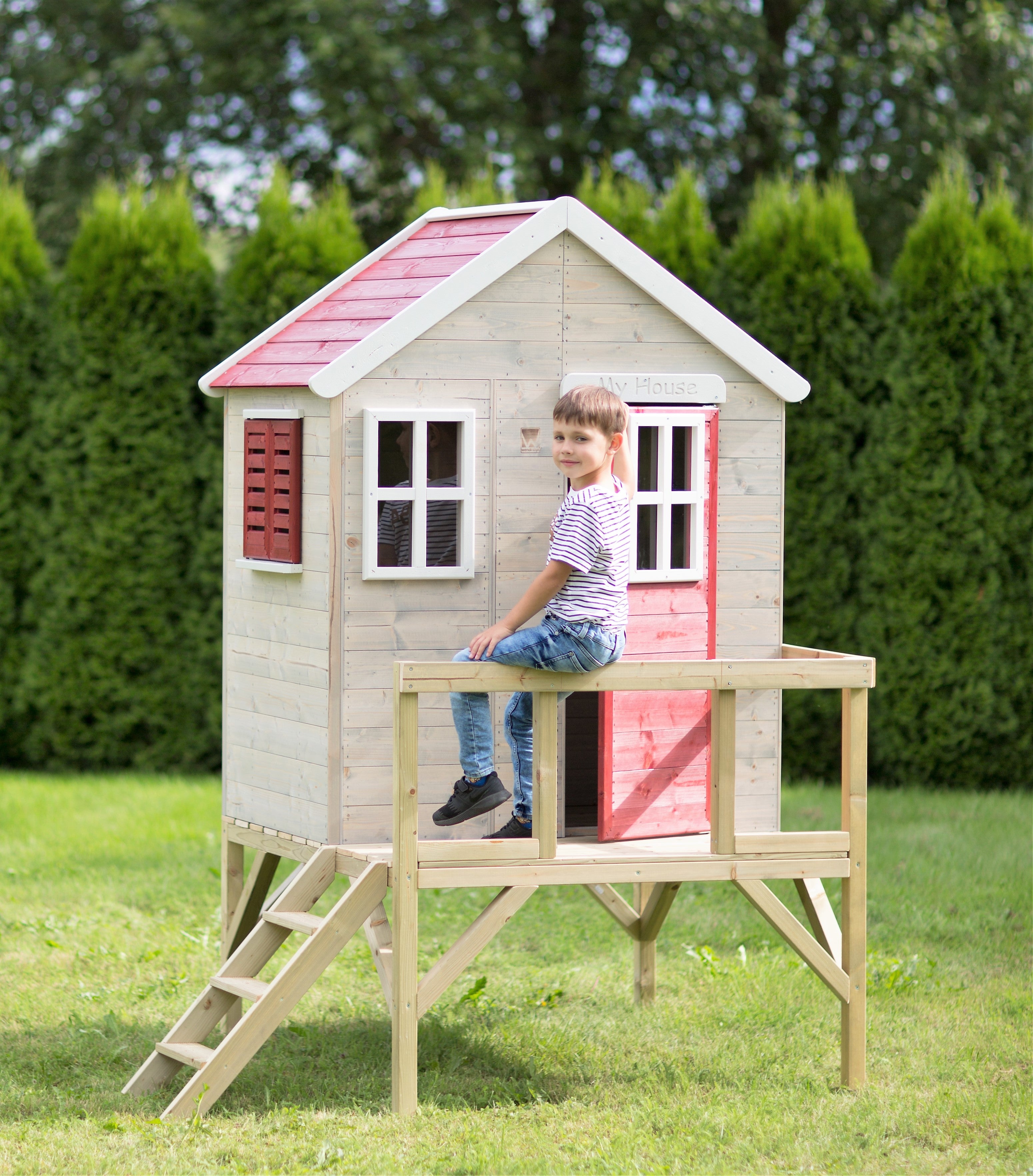 M25R Playhouse with Platform My Cottage Red